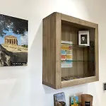 Efebo Aeterna - With Garden View