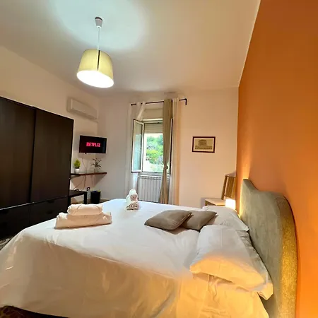 Efebo Aeterna - With Garden View