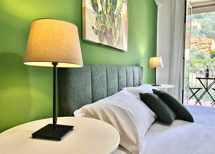 Efebo Aeterna - With Garden View Guest house